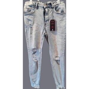 No Boundaries Women's Acid Washed Frayed Hem Mom Jeans